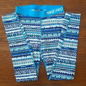 ☆LIKE NEW☆ Nike Pro Dri-Fit Fleece-Lined Leggings